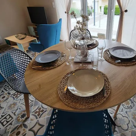 La Mesange Bleue Holiday home *